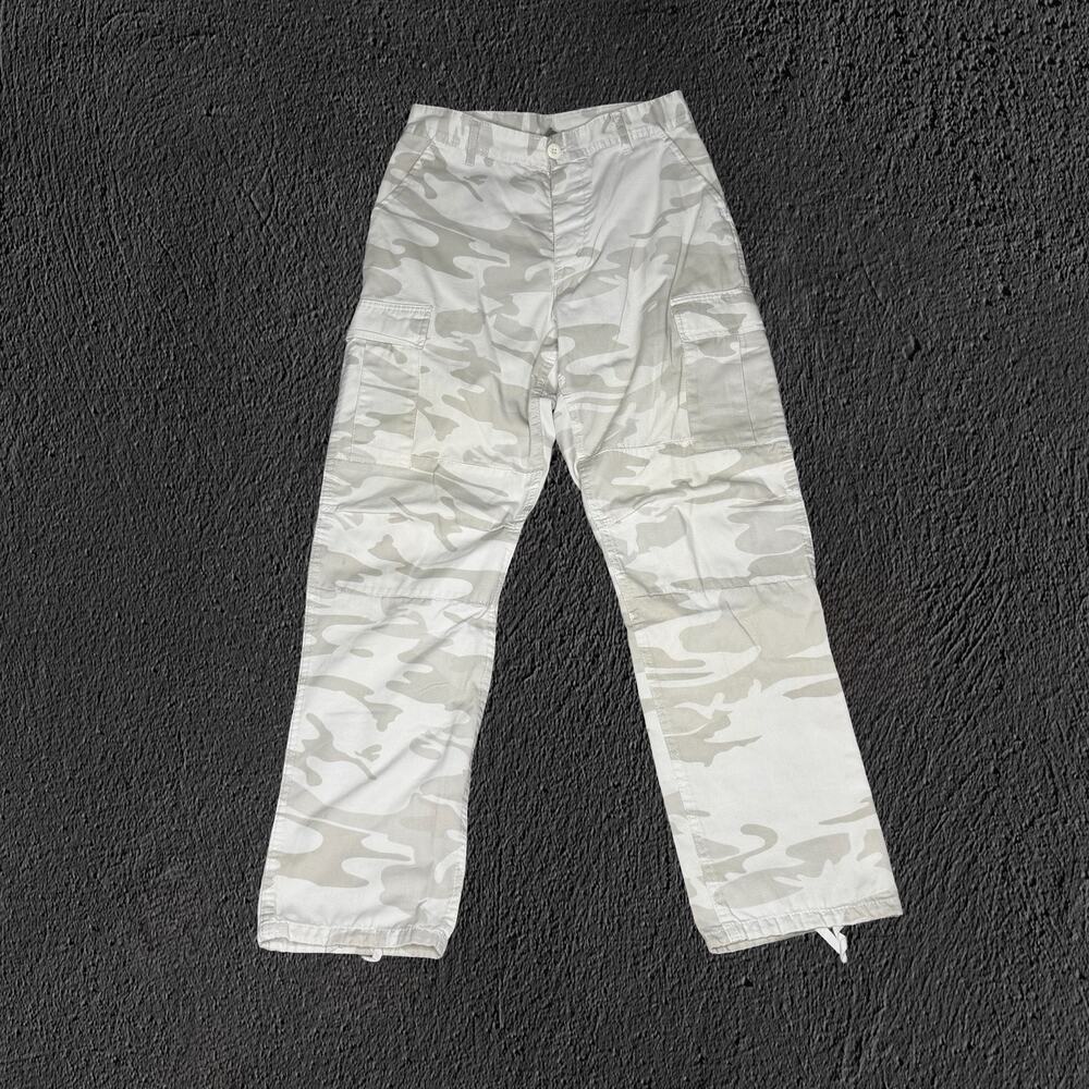 White/grey snow camo rothco BDU cargo pants